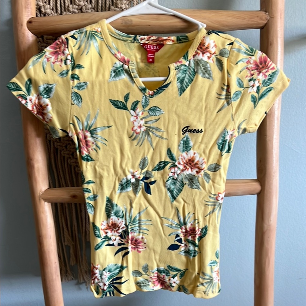 Guess Yellow Fitted Short Sleeve T-Shirt